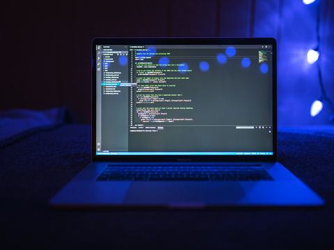Fine-Tuning LLM dengan LoRA & QLoRA: Panduan Lengkap dari Nol (PEFT + TRL)