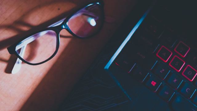 Pengolahan Citra dengan OpenCV di Python: Konversi Warna, Blur, hingga Deteksi Wajah